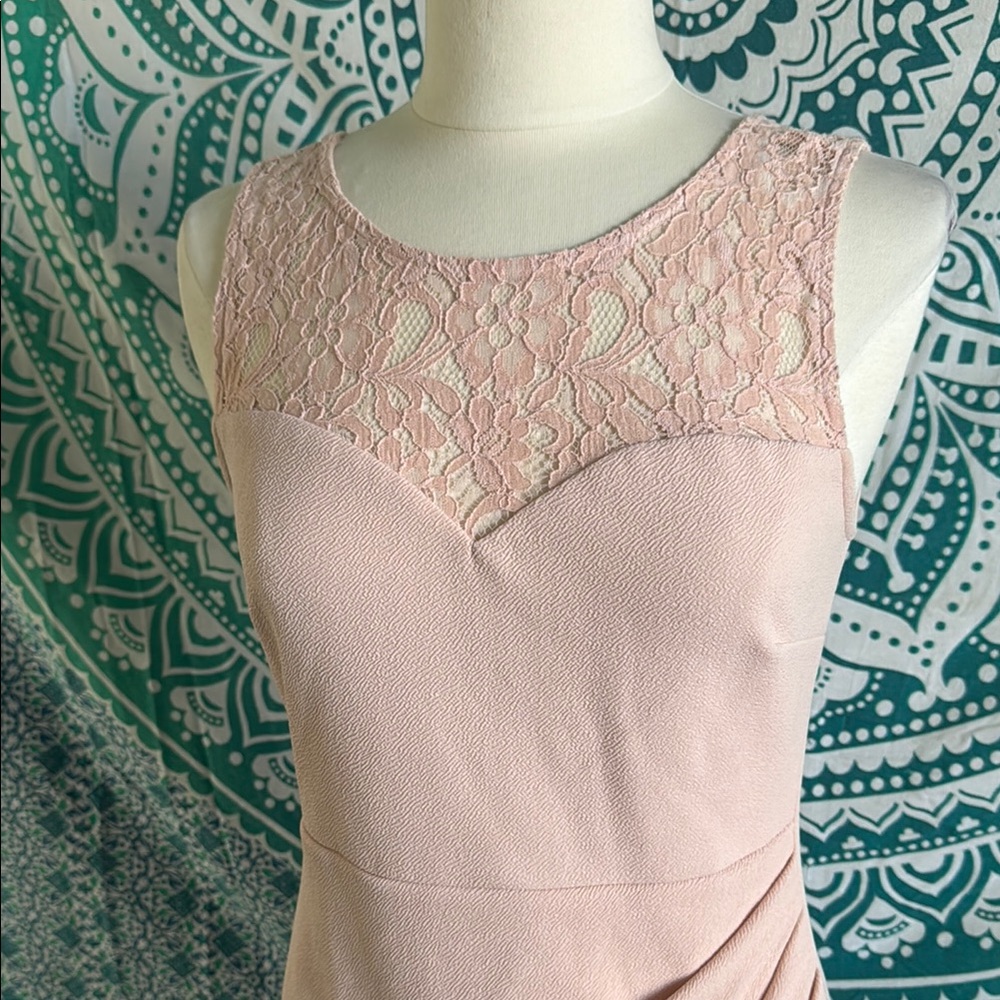 Elegant Lace Pink Dress - Picture 2 of 4